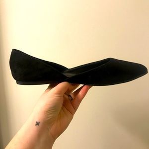 Basic Black Flats - NEW